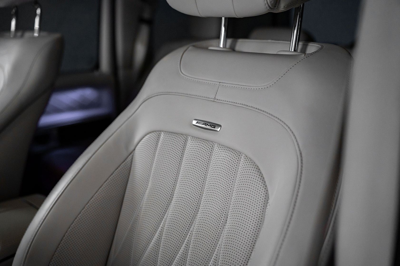 Mercedes G Wagon hire white interior seat